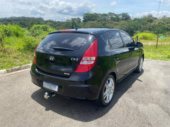 HYUNDAI I30 2.0 MPFI GLS 16V GASOLINA 4P AUTOMÁTICO HYUNDAI I30 2.0 MPFI GLS 16V GASOLINA 4P AUTOMÁTICO